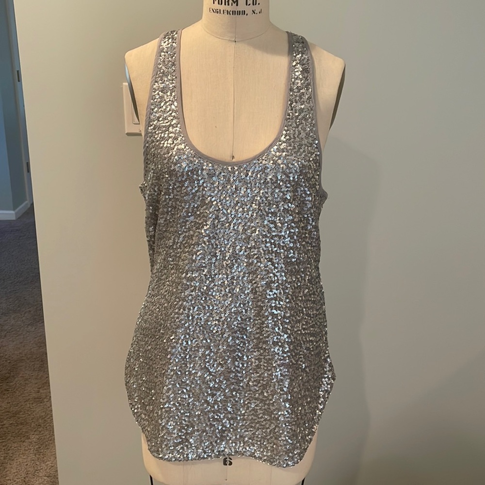 Women’s Gap Lined sequence tank top size small